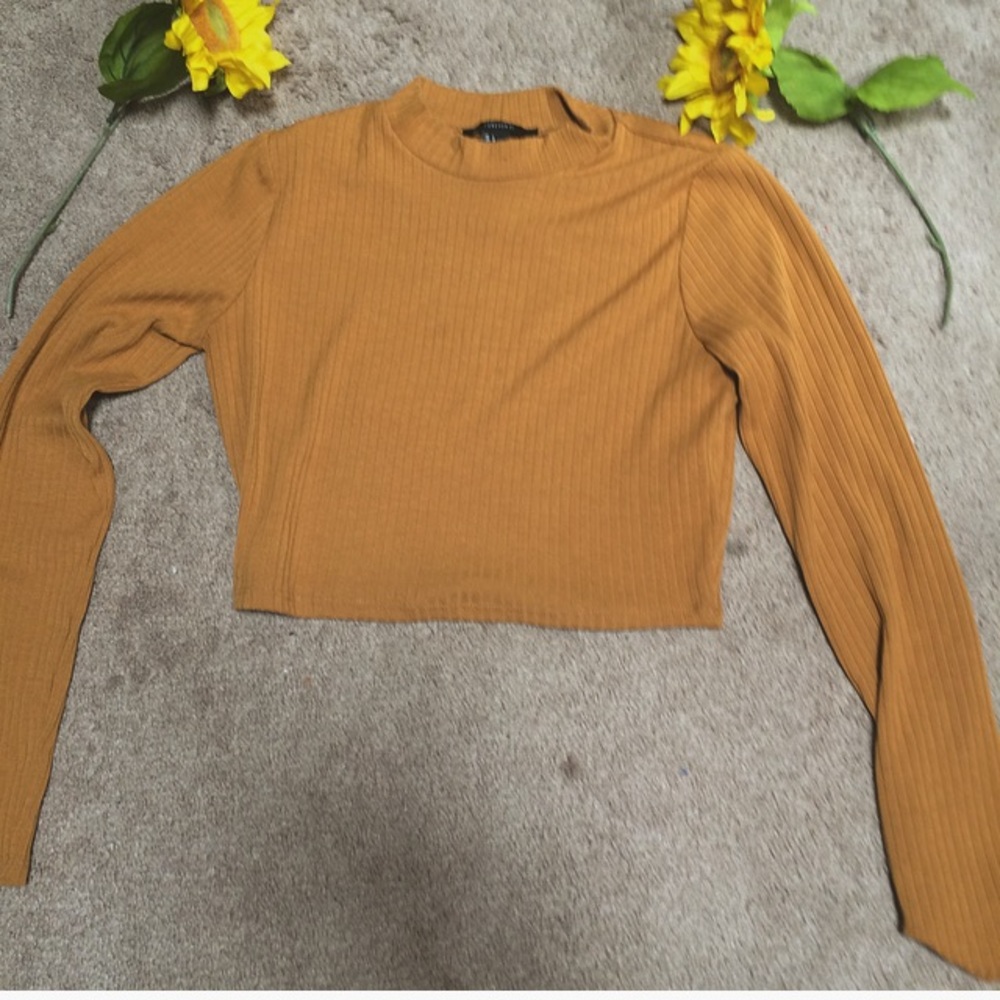 Mustard yellow cropped sweater